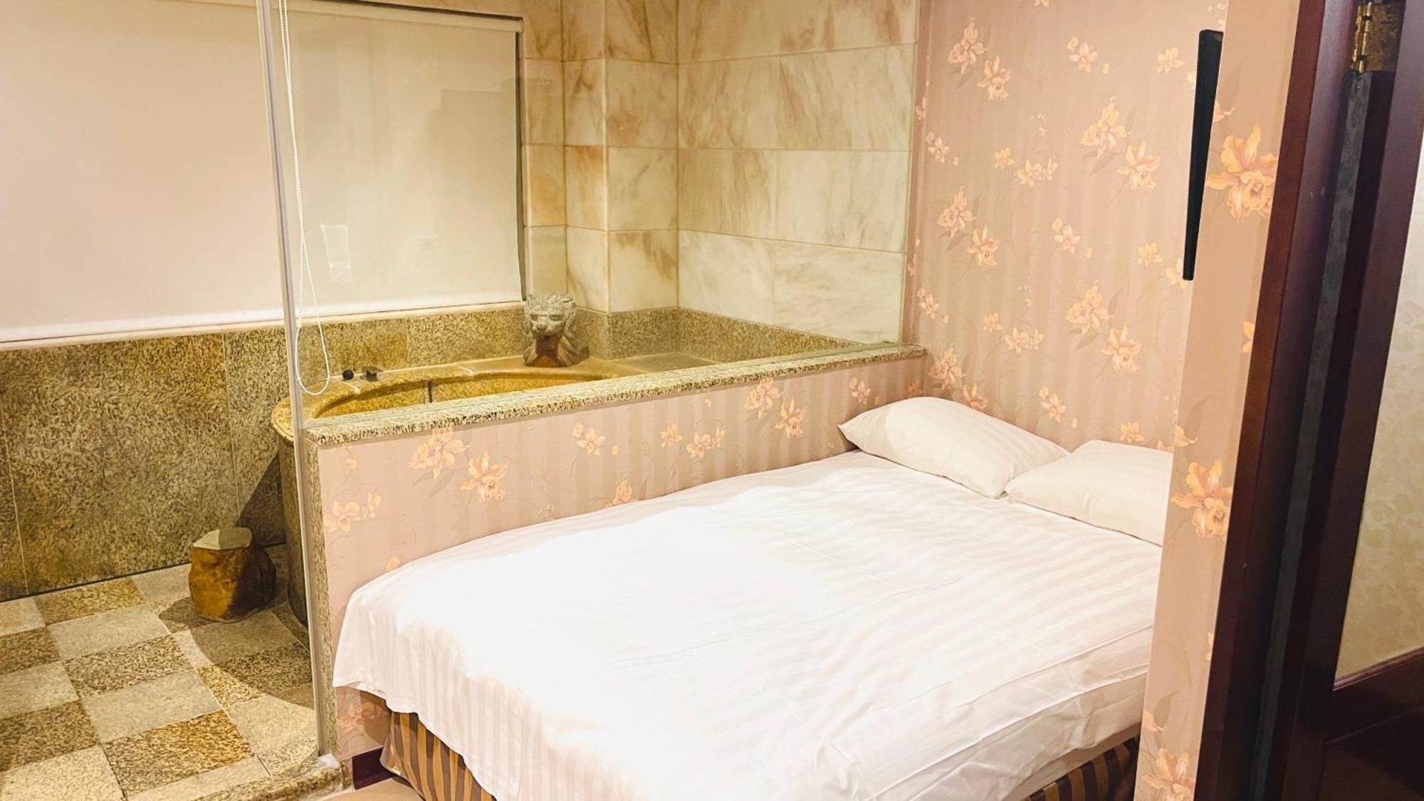 Grand Pleasure Spring Hotel Tajpej Buitenkant foto