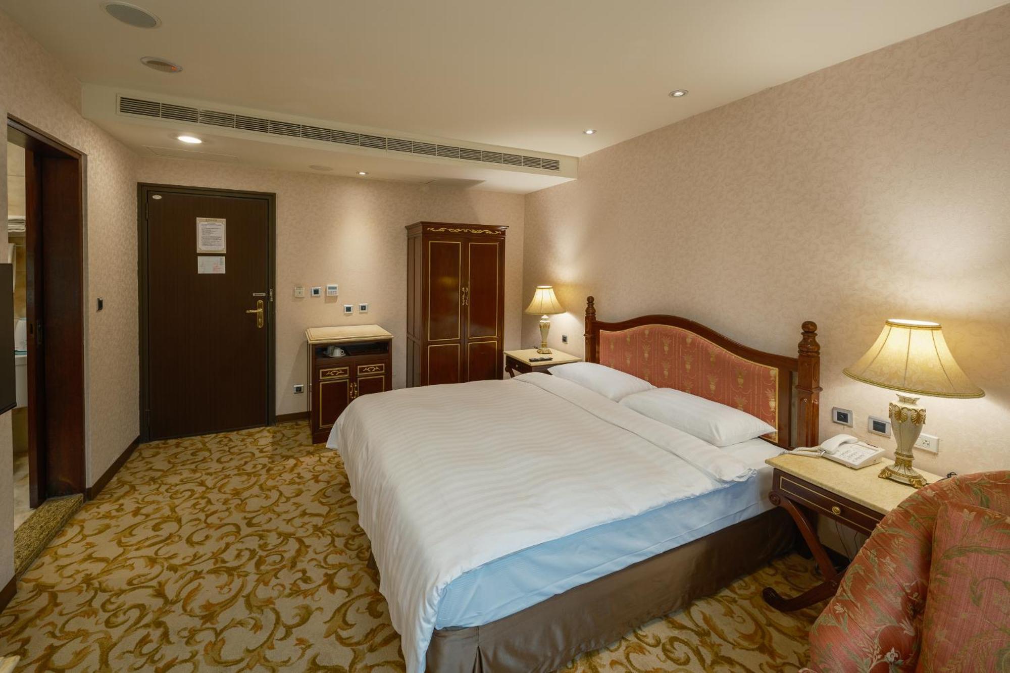 Grand Pleasure Spring Hotel Tajpej Buitenkant foto