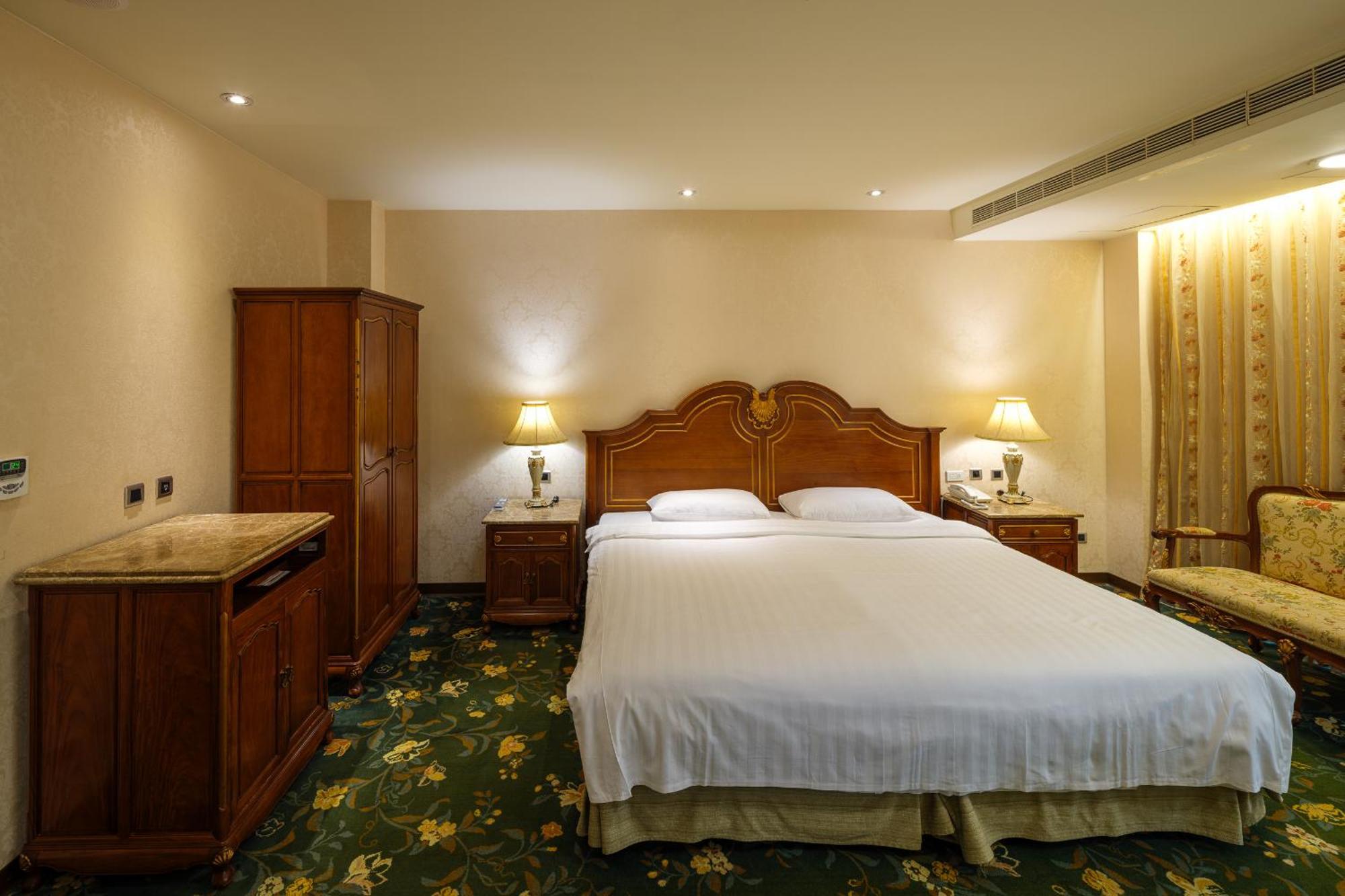 Grand Pleasure Spring Hotel Tajpej Buitenkant foto