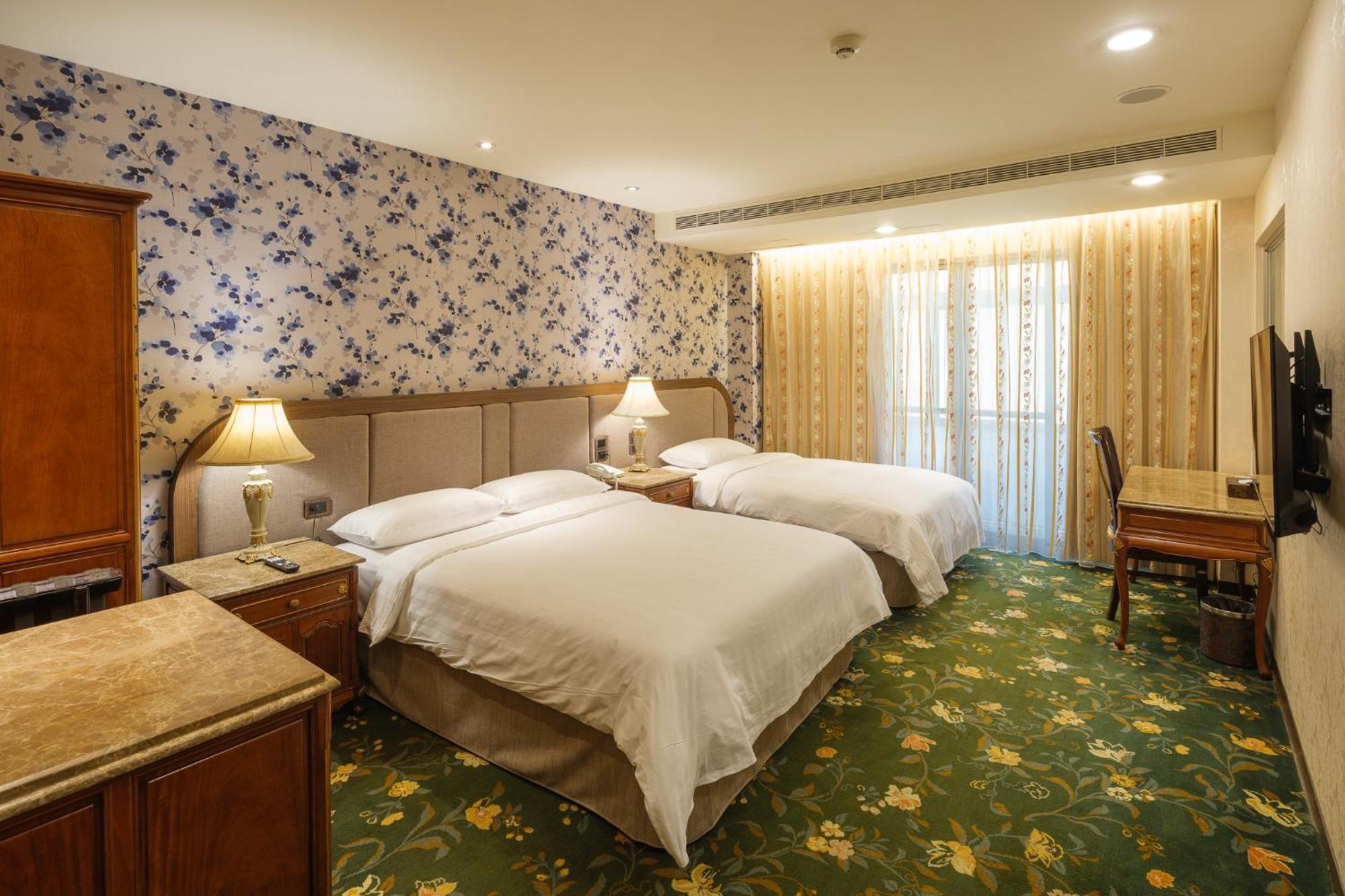 Grand Pleasure Spring Hotel Tajpej Buitenkant foto