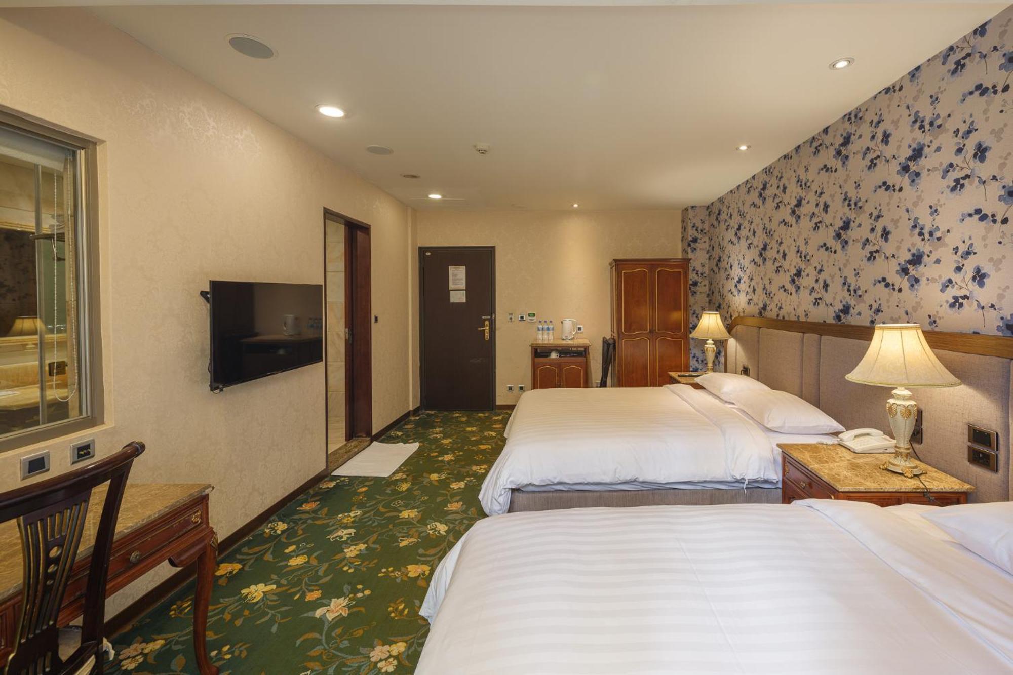 Grand Pleasure Spring Hotel Tajpej Buitenkant foto